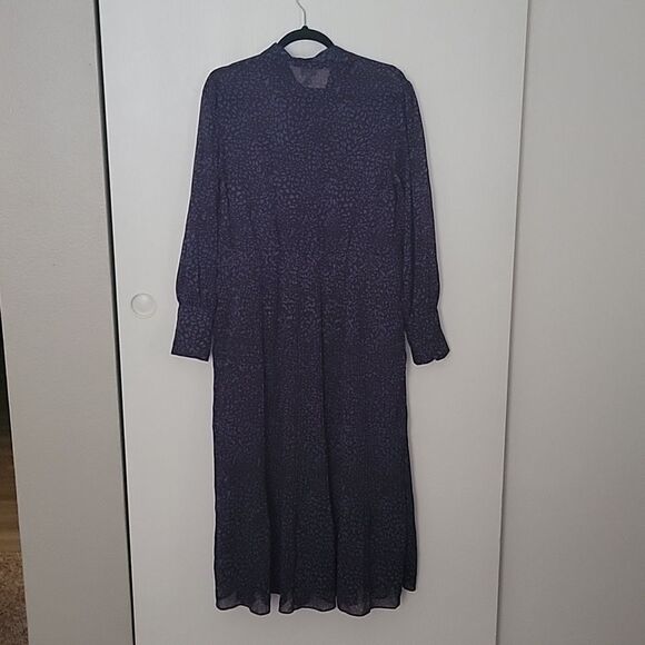 Pleated midi dress with bow tie - Picture 6 of 6